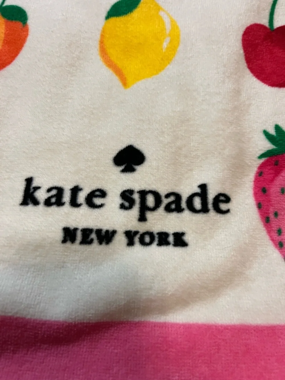 🆕 Kate Spade Oversized Tropical Fruit Beach Towel
